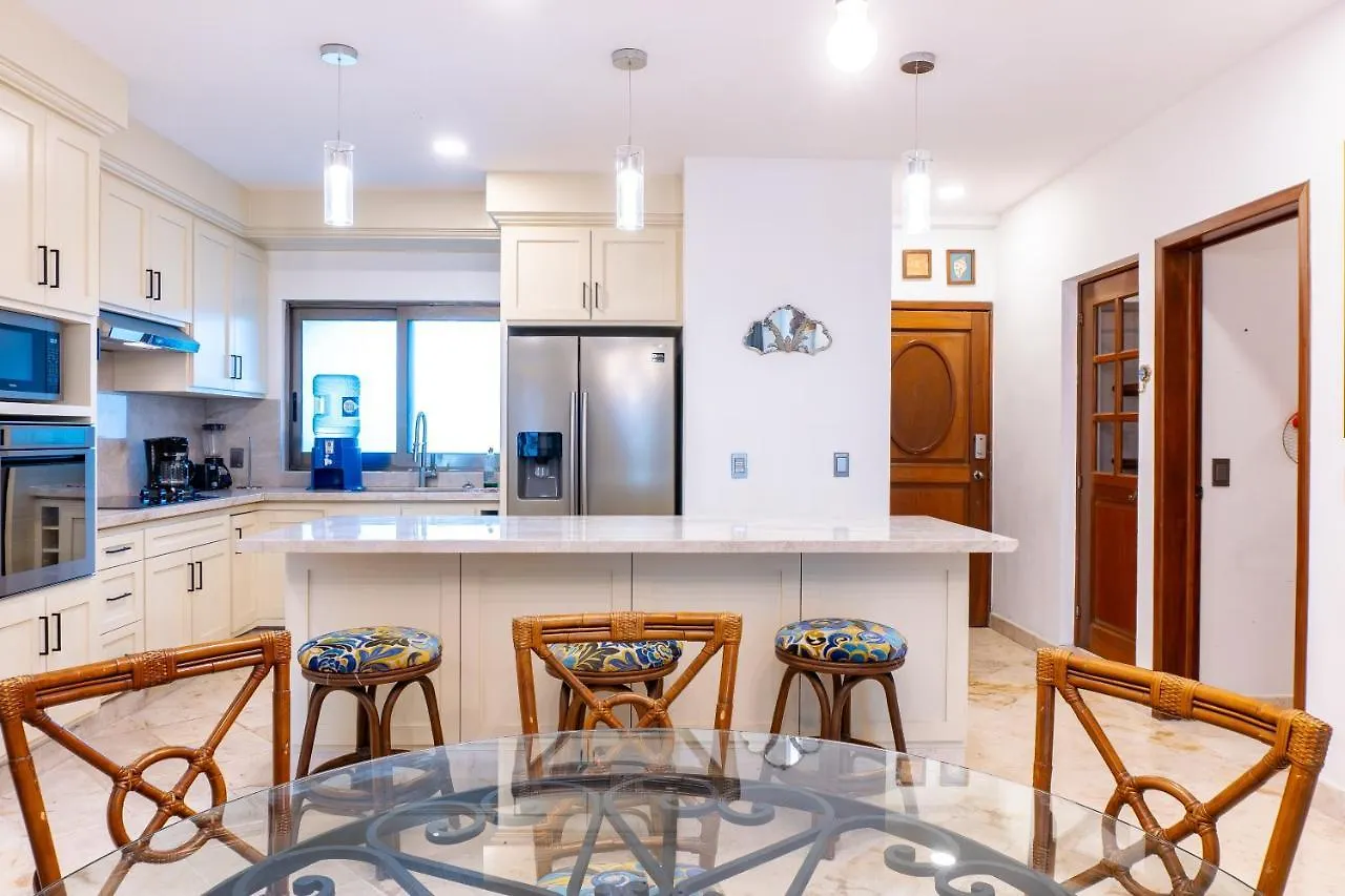 Paseo Del Sol Reef 305 Condo 普拉亚卡门 0*,  墨西哥