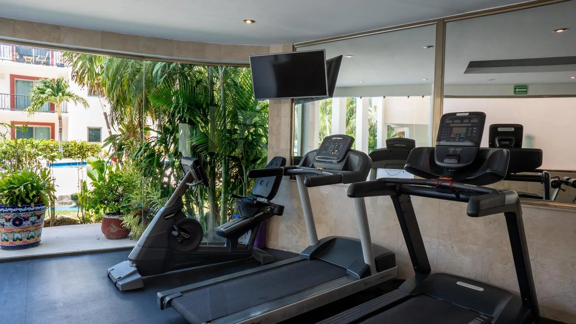 Paseo Del Sol Reef 305 Condo联系方式